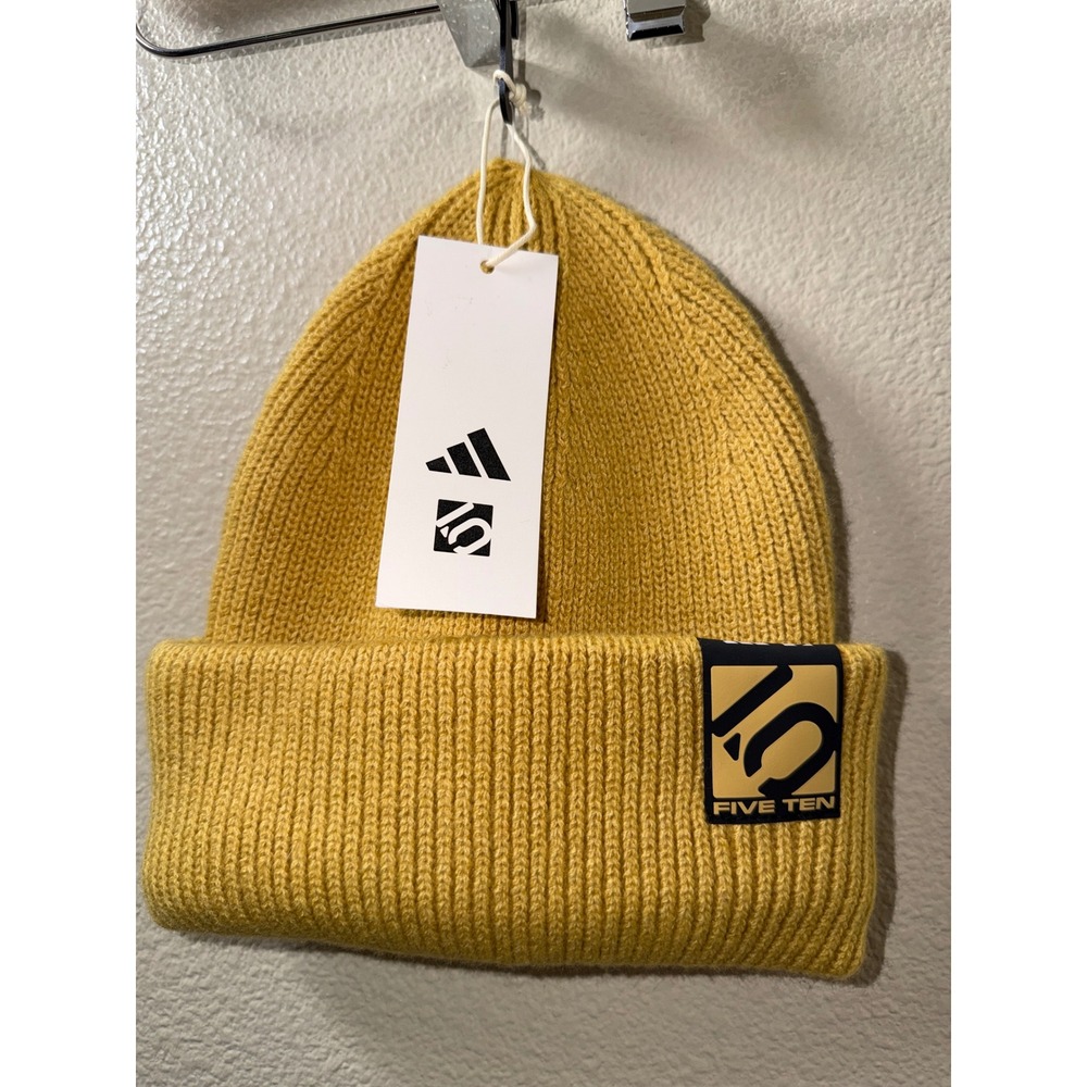 Men's NEW Adidas Hang Ten Beanie